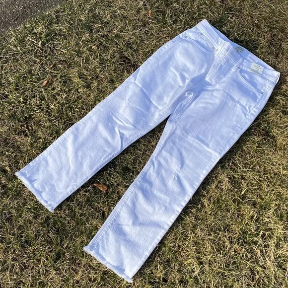 NWT J Crew White Slim Boyfriend Jean with raw hem - Picture 8 of 13